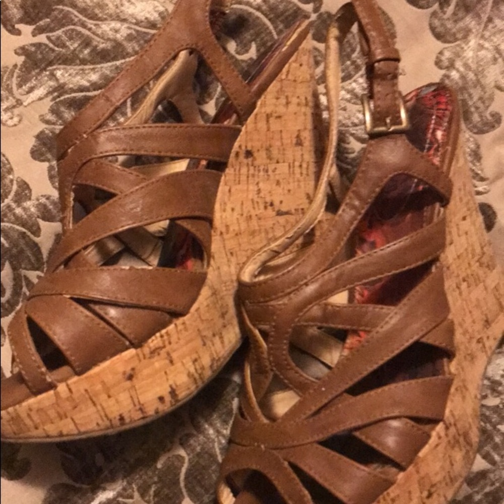 Brown Wedges
